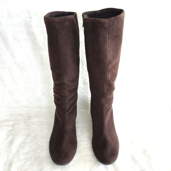 Womens Elegant Brown Knee-High Boots Sz 7.5 Casual Comfort Low Wedge Heel - Picture 2 of 9